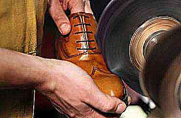 Shoe Care And Shining Services